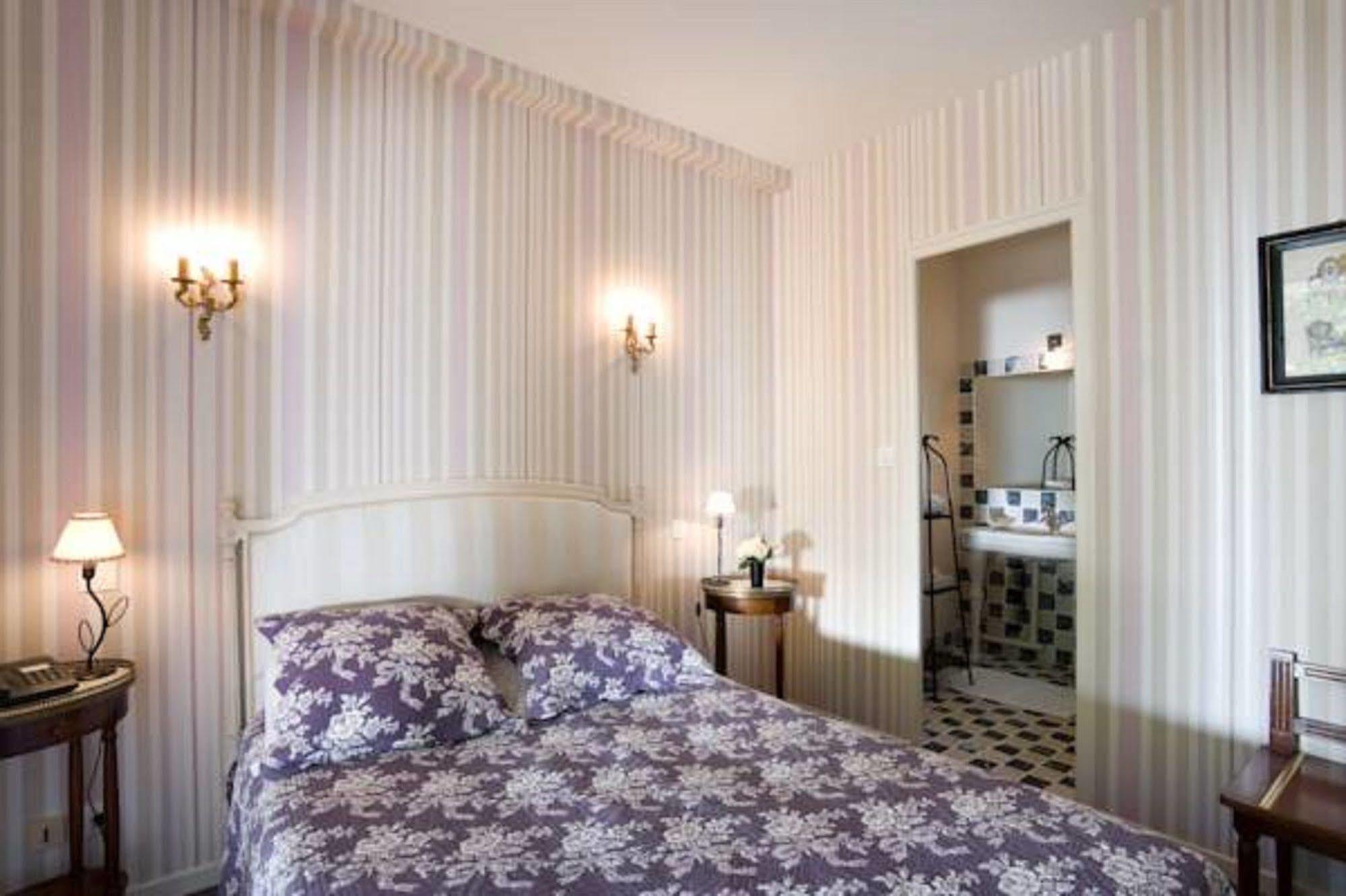 Отель Auberge A La Bonne Idee Saint-Jean-aux-Bois  Экстерьер фото